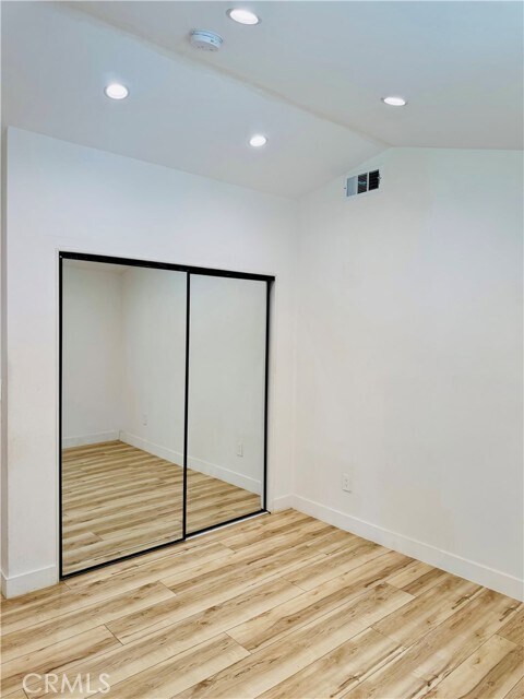 Building Photo - 9625 Aqueduct Ave