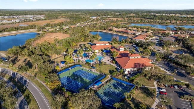 Building Photo - 1530 Hyssop Loop