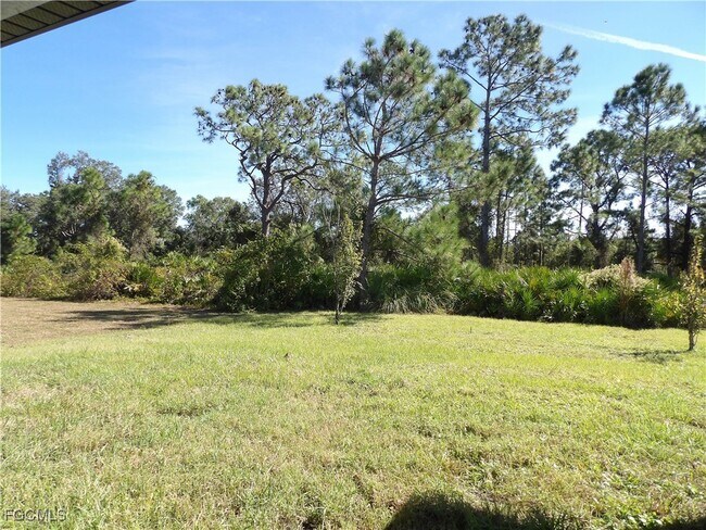 Building Photo - 7653 Minardi St