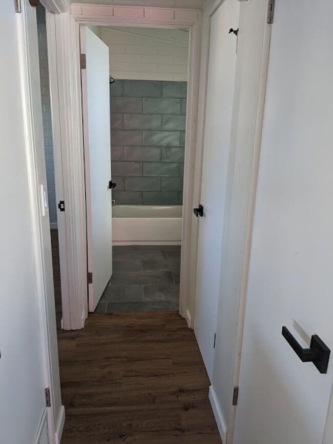 Building Photo - 2770 N Forgeus Ave