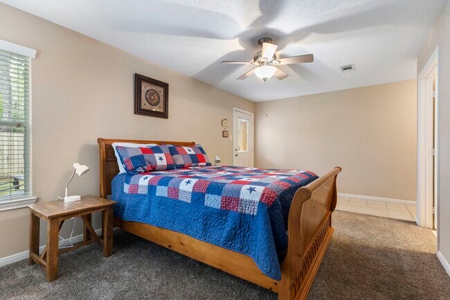 Building Photo - 620 Foster St