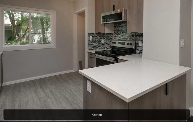 Building Photo - 8 18th Ave SW