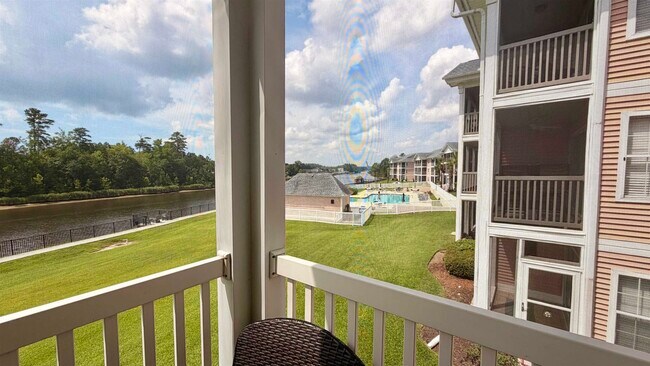 Building Photo - 638 Waterway Village Blvd