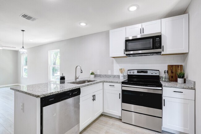 Building Photo - 775 Yucca St