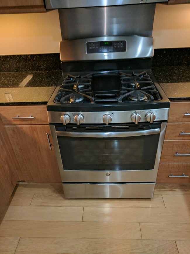 Building Photo - WELCOME HOME IN JACK LONDON SQUARE