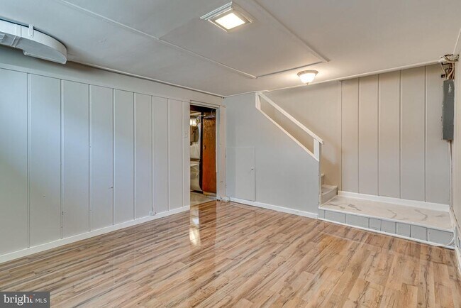 Building Photo - 2722 Jefferson Dr