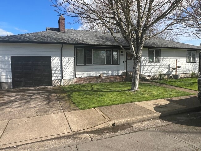 Building Photo - 1225 sw vine st