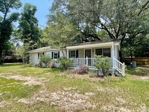 Building Photo - Convenient Location off Halls Mill