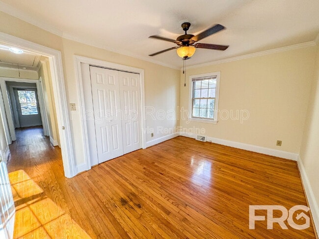 Building Photo - 2501 Jefferson Dr