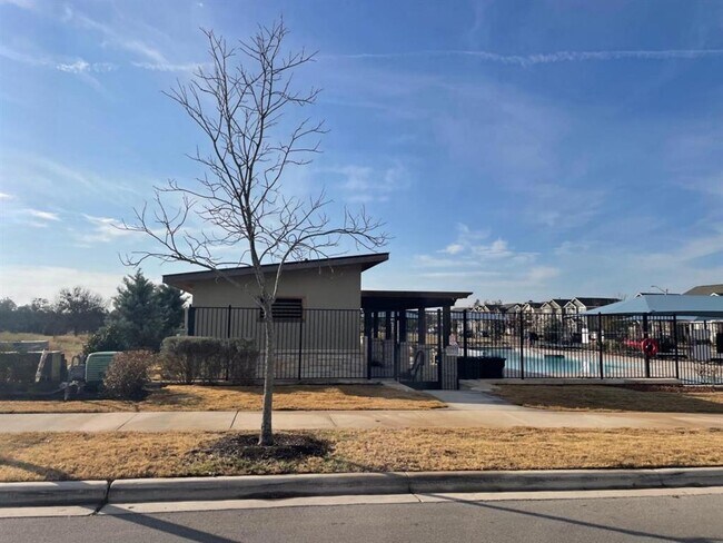 Building Photo - 2340 Pecan Island Dr