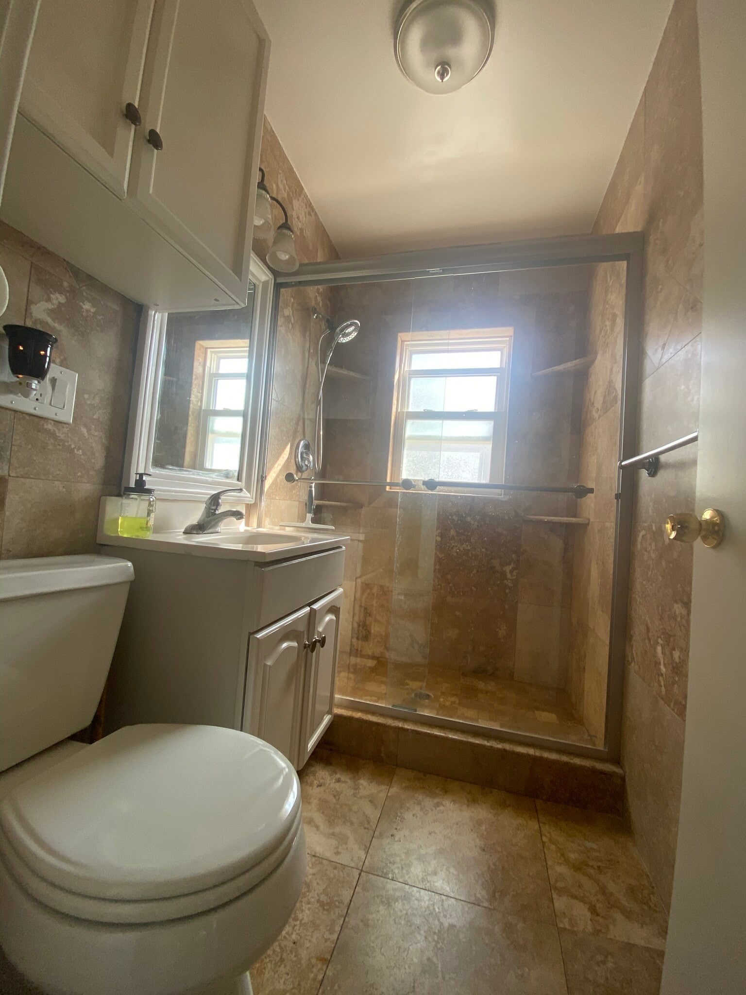 Building Photo - 315 Monroe St