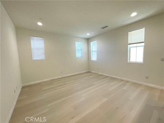 Building Photo - 3967 Trinitas Wy
