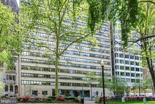 Building Photo - 1810 Rittenhouse Square