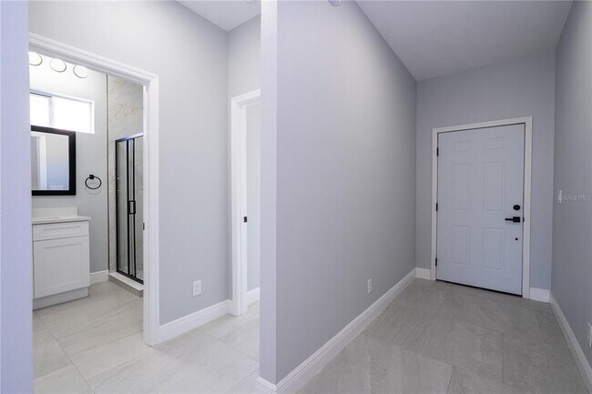 Building Photo - 356 Cherokee Ave