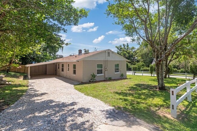 Building Photo - Charming Dade City Home for Lease!