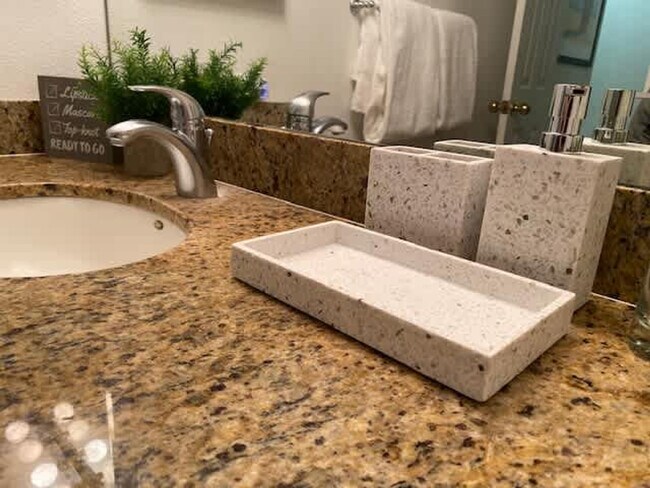 Building Photo - 2695 S Kihei Rd