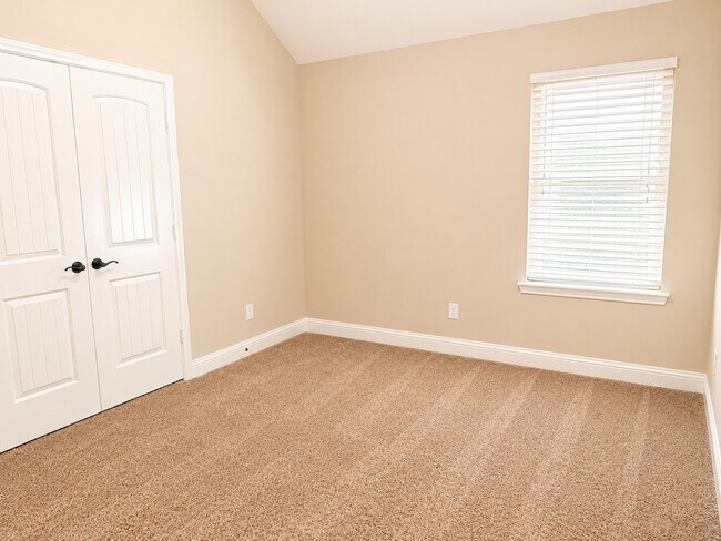 Building Photo - 24623 Ballad Dr