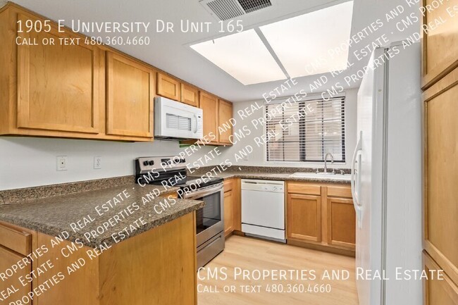 Building Photo - Remodeled 2-Bed, 2-Bath Condo in the Heart...