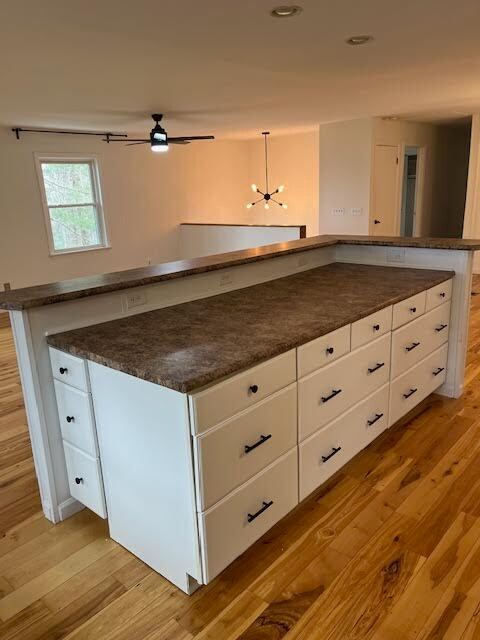 Building Photo - 190 Long John Dr