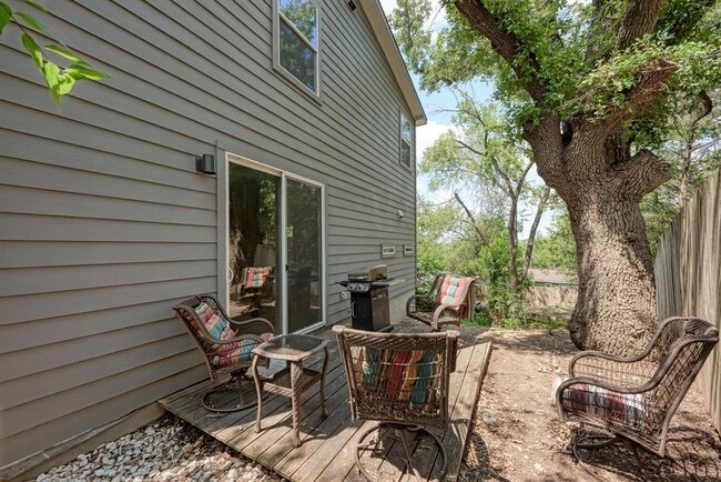 Building Photo - 5308 Downs Dr