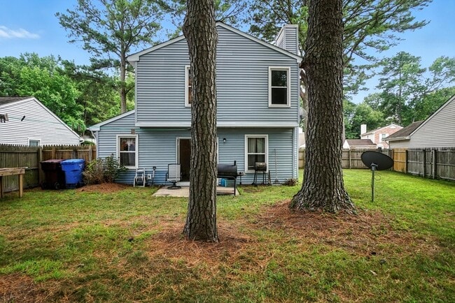 Building Photo - 1308 Summerset Ct