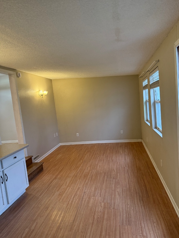 Building Photo - 2304 15th Ave N