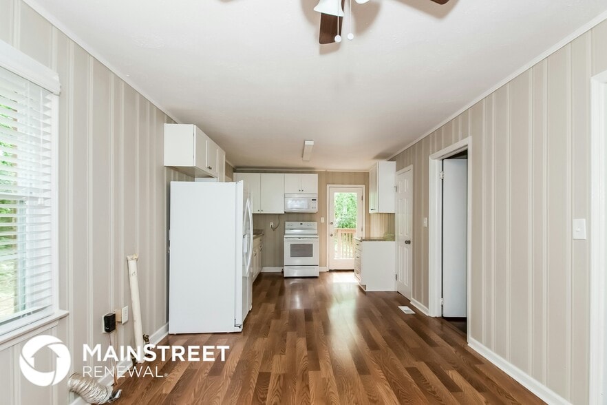 Building Photo - 8198 Spillers Dr SW