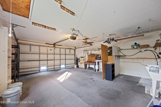 Building Photo - 123 Adams Ave