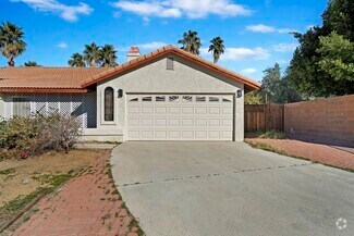 Building Photo - 69440 Victoria Dr