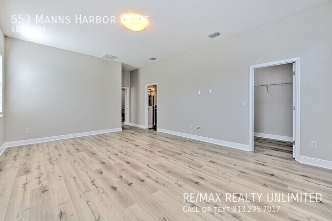 Building Photo - 553 Manns Harbor Dr