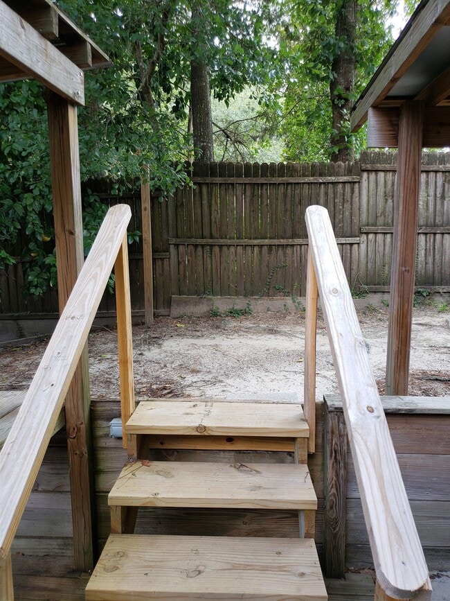 Building Photo - 441 Cactus St