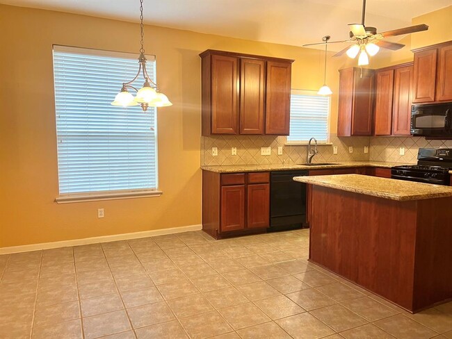 Building Photo - 6302 Richland Hills Dr