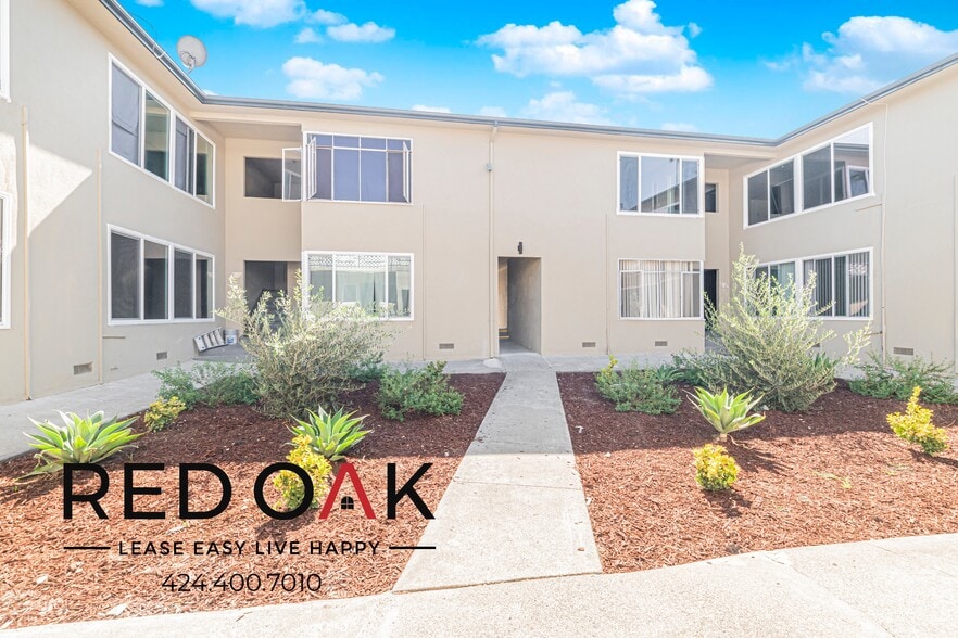 Building Photo - 4646 Coliseum St