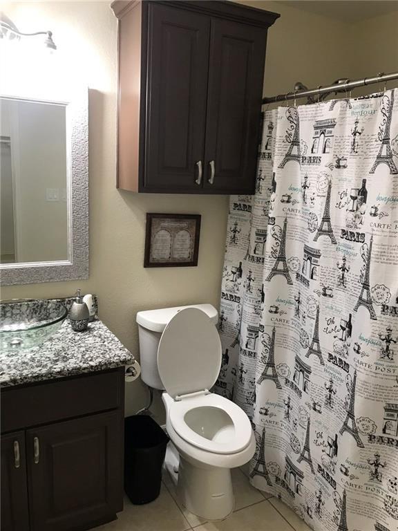 Building Photo - 1135 Livermore St