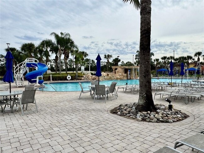 Building Photo - 8977 Coco Palm Rd