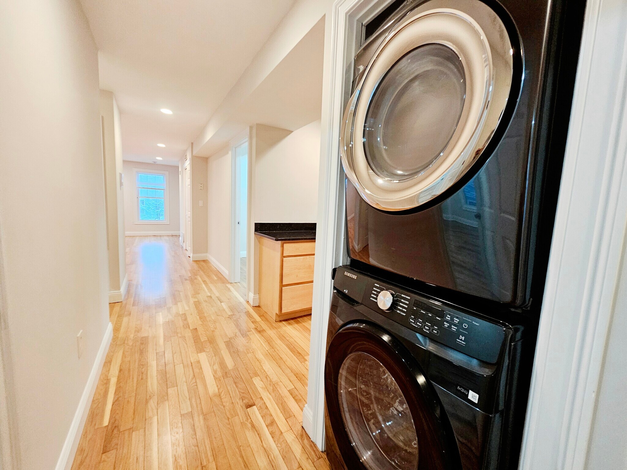 Building Photo - 135 Calumet St