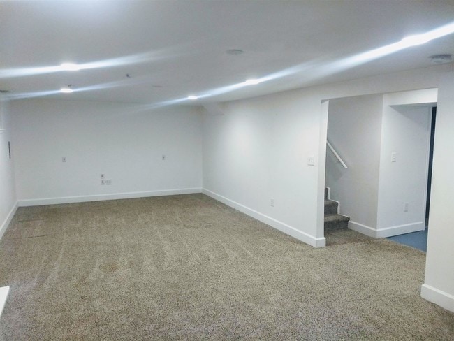 Building Photo - 3264 N Revere St