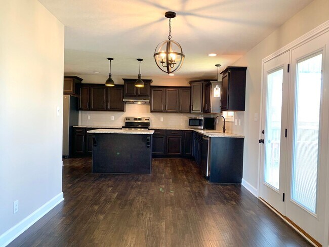 Building Photo - 1734 Ellie Piper Cir