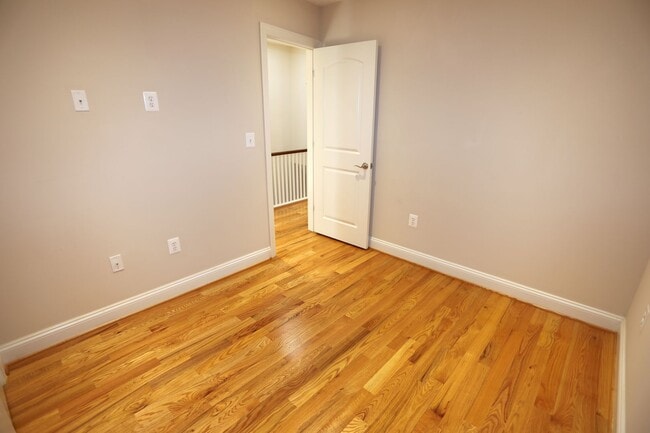 Building Photo - 237 16th St SE