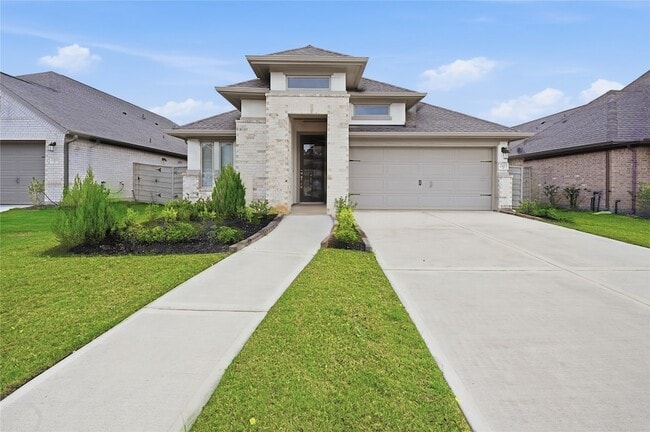 Building Photo - 2415 Honeyberry Shrub Dr