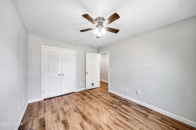 Building Photo - 205 Woodlawn Ct