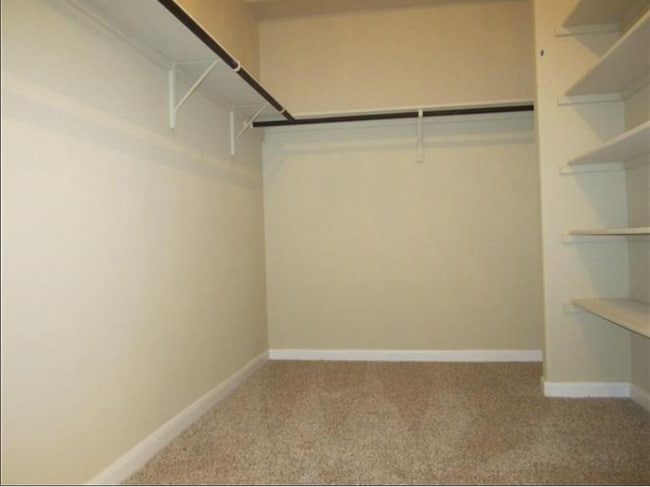 Building Photo - 17900 Linkview Dr