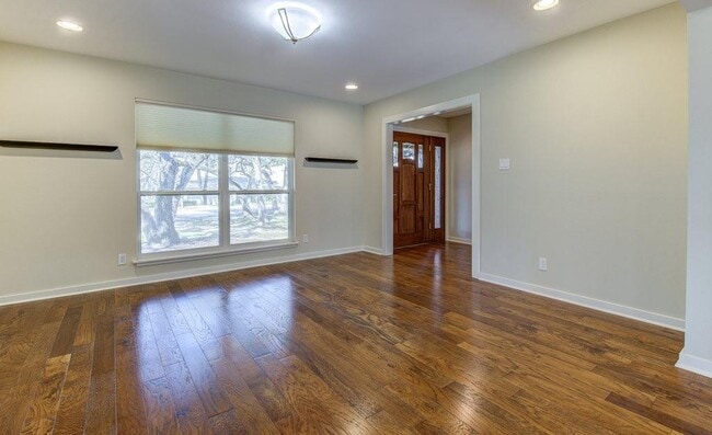 Building Photo - 7305 W Rim Dr