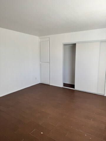 Building Photo - 38572 10th Pl E
