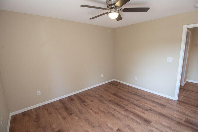 Building Photo - 5307 Currituck Ln