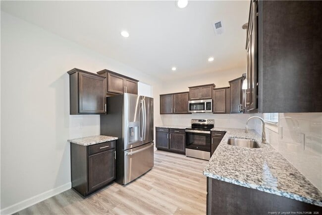 Building Photo - 87 Onslow Ct