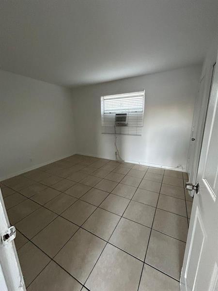 Building Photo - 123 Erie St