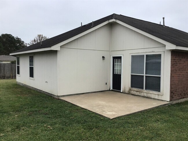 Building Photo - 2543 Fox River Ln