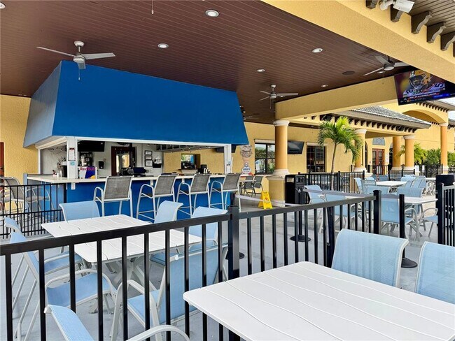 Building Photo - 8977 Coco Palm Rd