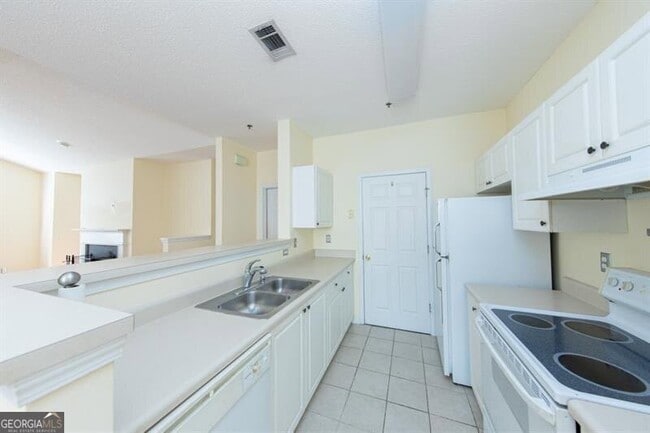 Building Photo - 709 Spring Heights Ln